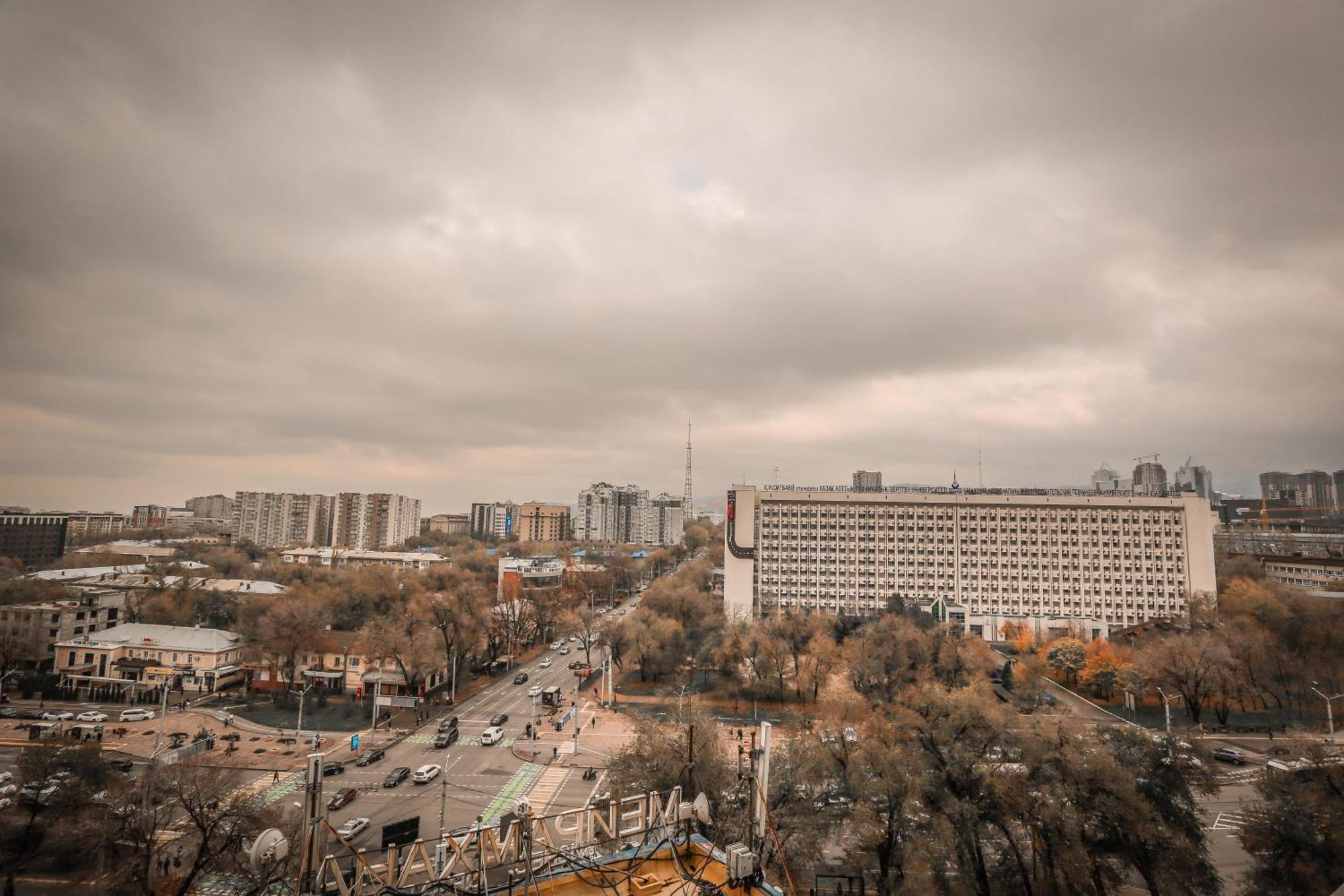 Regardal Hotel Almaty Bagian luar foto