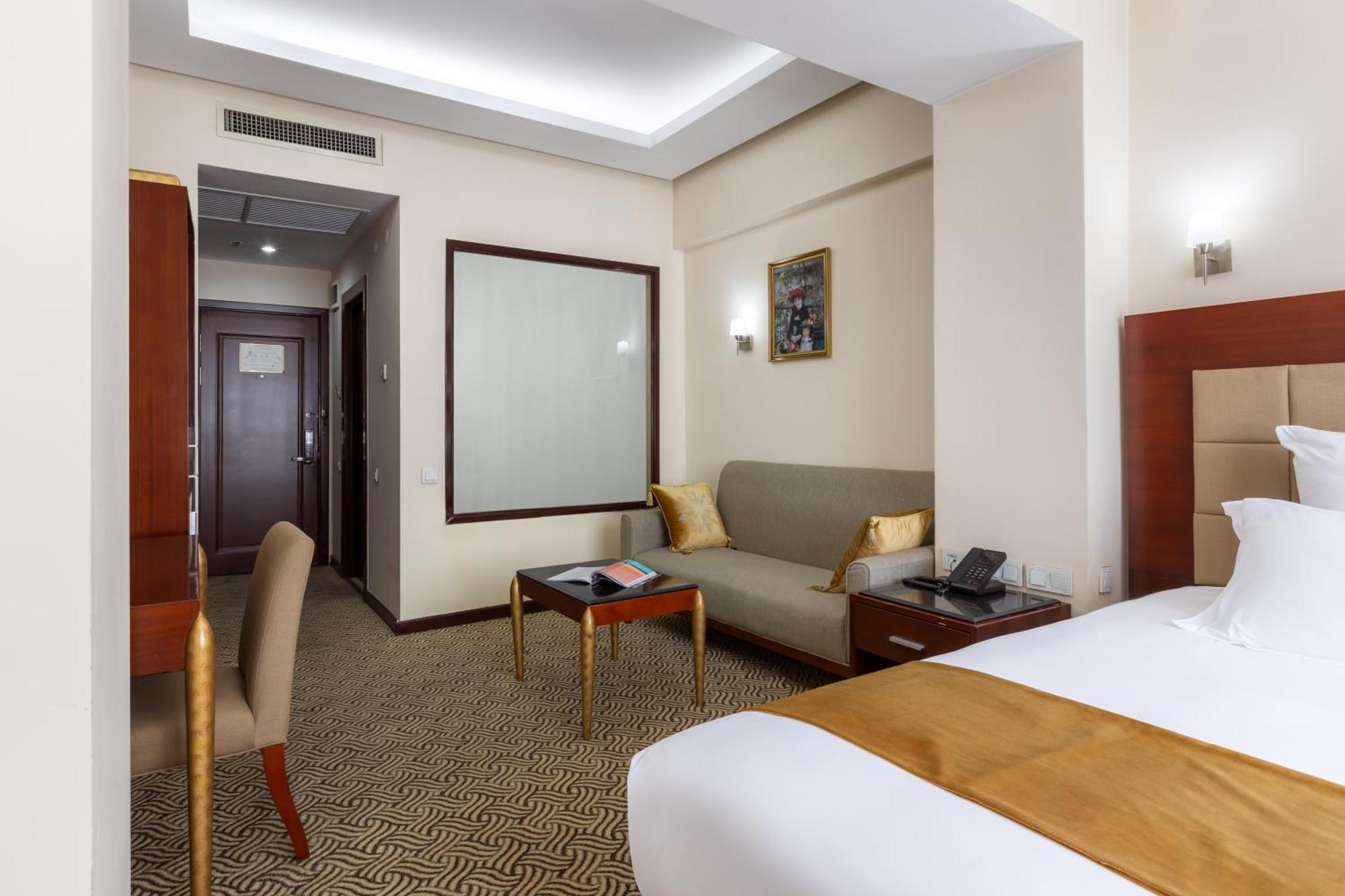 Regardal Hotel Almaty Bagian luar foto