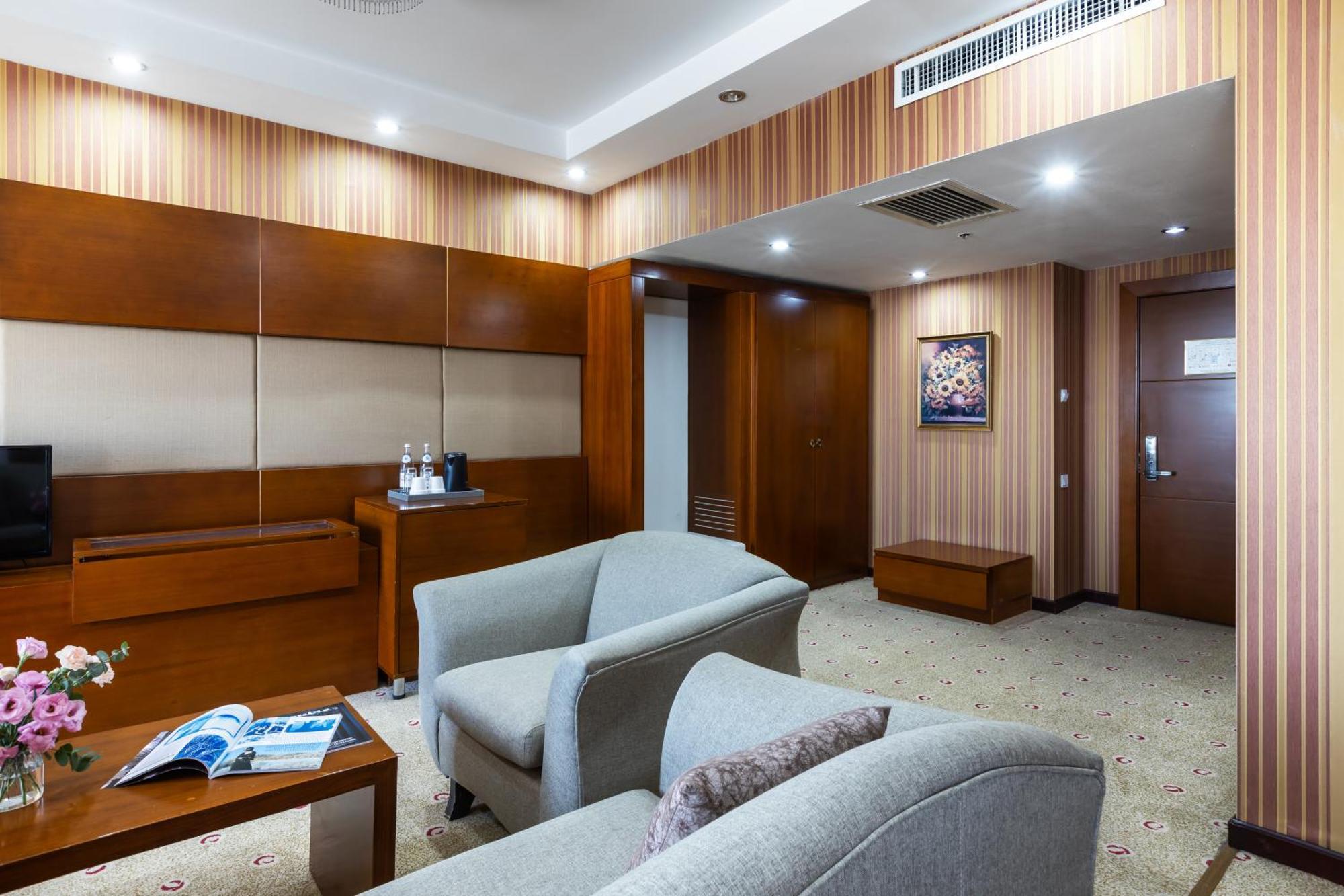 Regardal Hotel Almaty Bagian luar foto