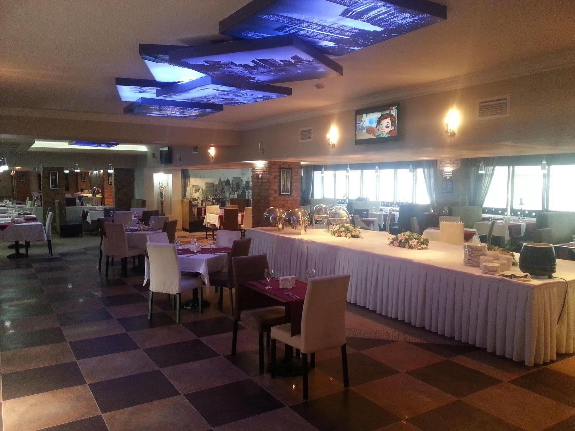 Regardal Hotel Almaty Bagian luar foto