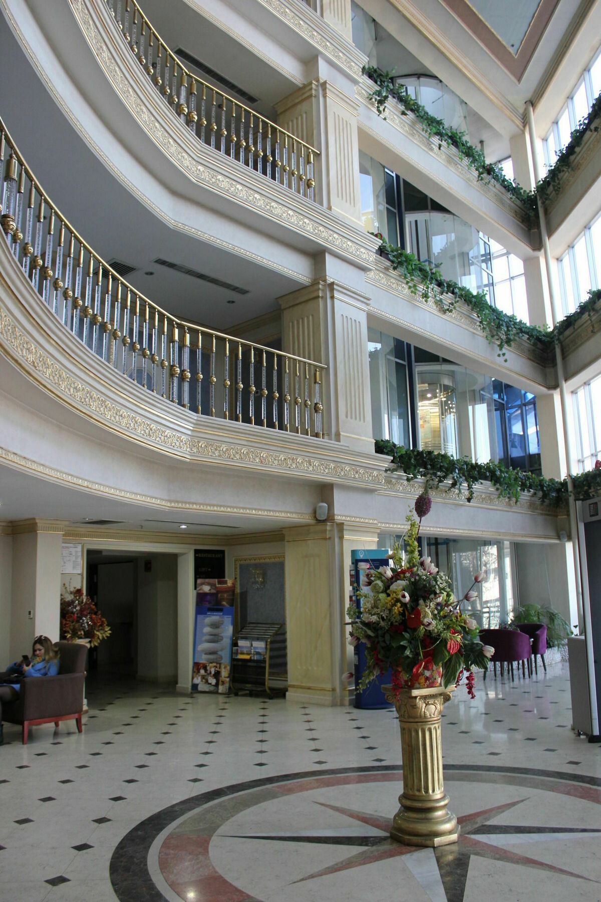 Regardal Hotel Almaty Bagian luar foto